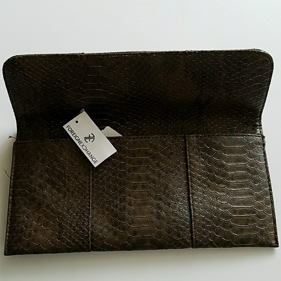 NWT DARK BROWN CLUTCH - Picture 2 of 4